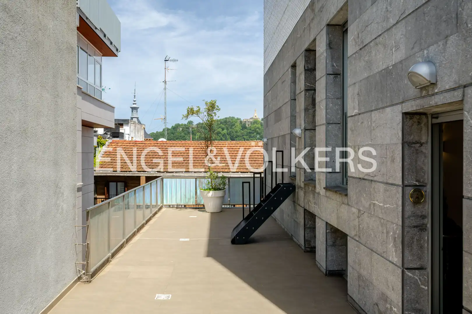 Terrassa de Dúplex en venda en Donostia - San Sebastián  amb Aire condicionat, Calefacció i Parquet
