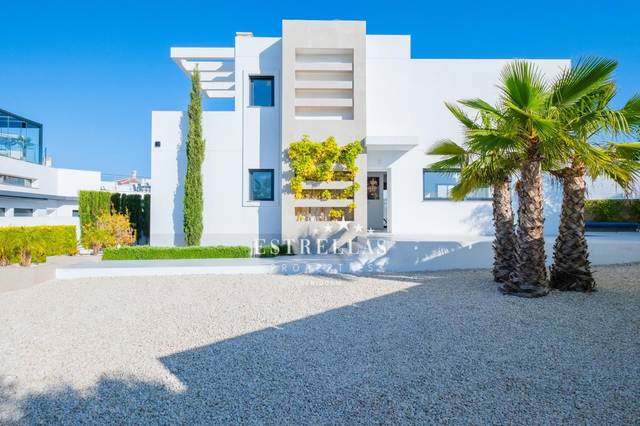 Casa-chalet en Venta en Rojales