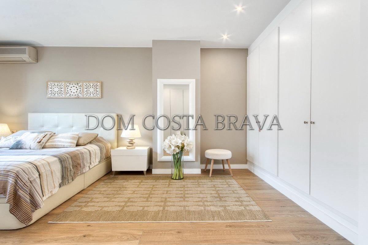 Casa adosada en venta en del Carrilet