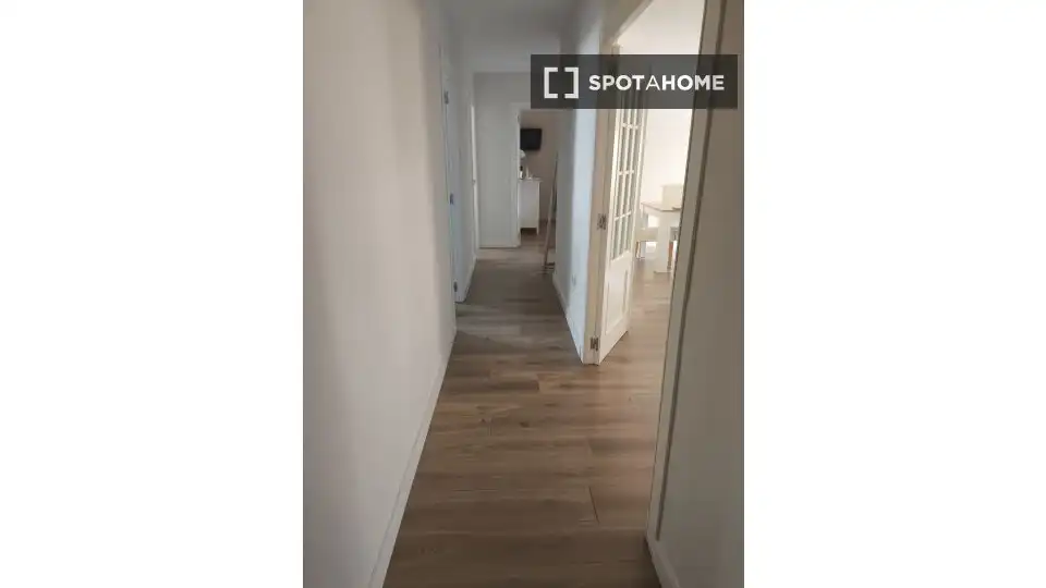 Wohnung zur Miete in Godella mit Klimaanlage, Heizung und Möbliert