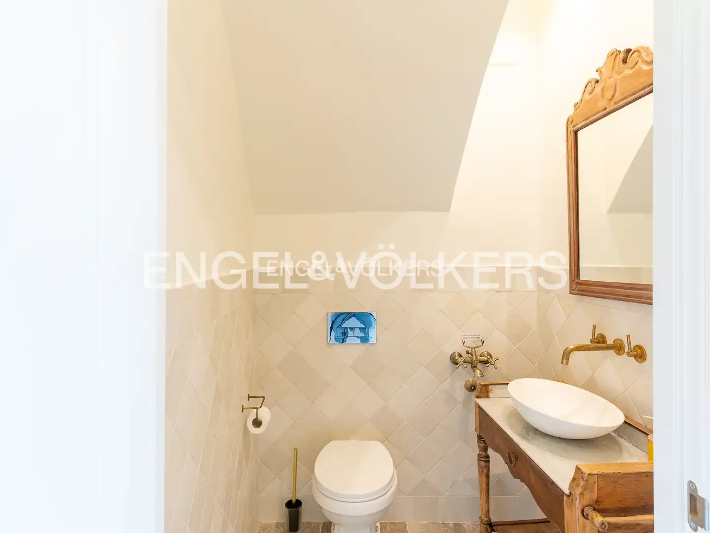 Baño de Casa adosada de alquiler en Alella con Aire acondicionado, Calefacción y Jardín privado