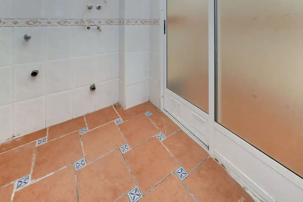 Bany de Pis en venda en Alicante / Alacant