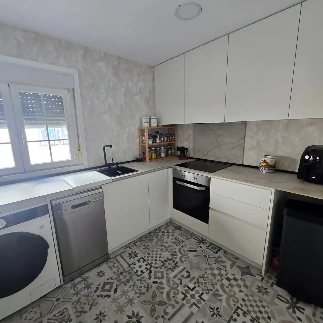 Küche von Wohnung zur Miete in Córdoba mit Klimaanlage, Terrasse und Möbliert