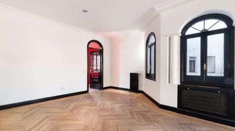 Foto 2 de Piso en venta en Calle de Casado del Alisal, Jerónimos, Madrid Capital