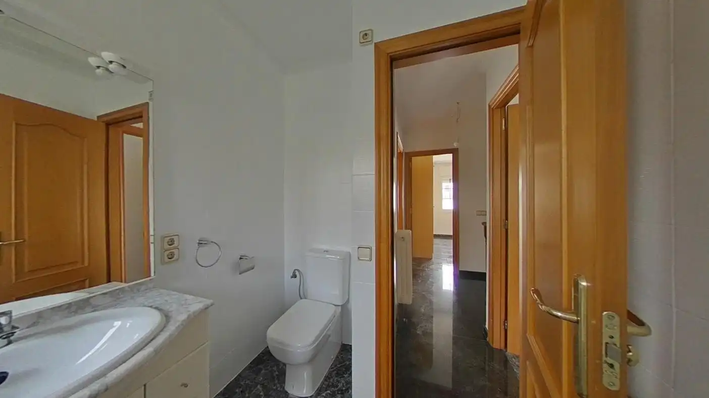 Casa pareada con piscina en venta en Ronda Fort Roig, imagen 25