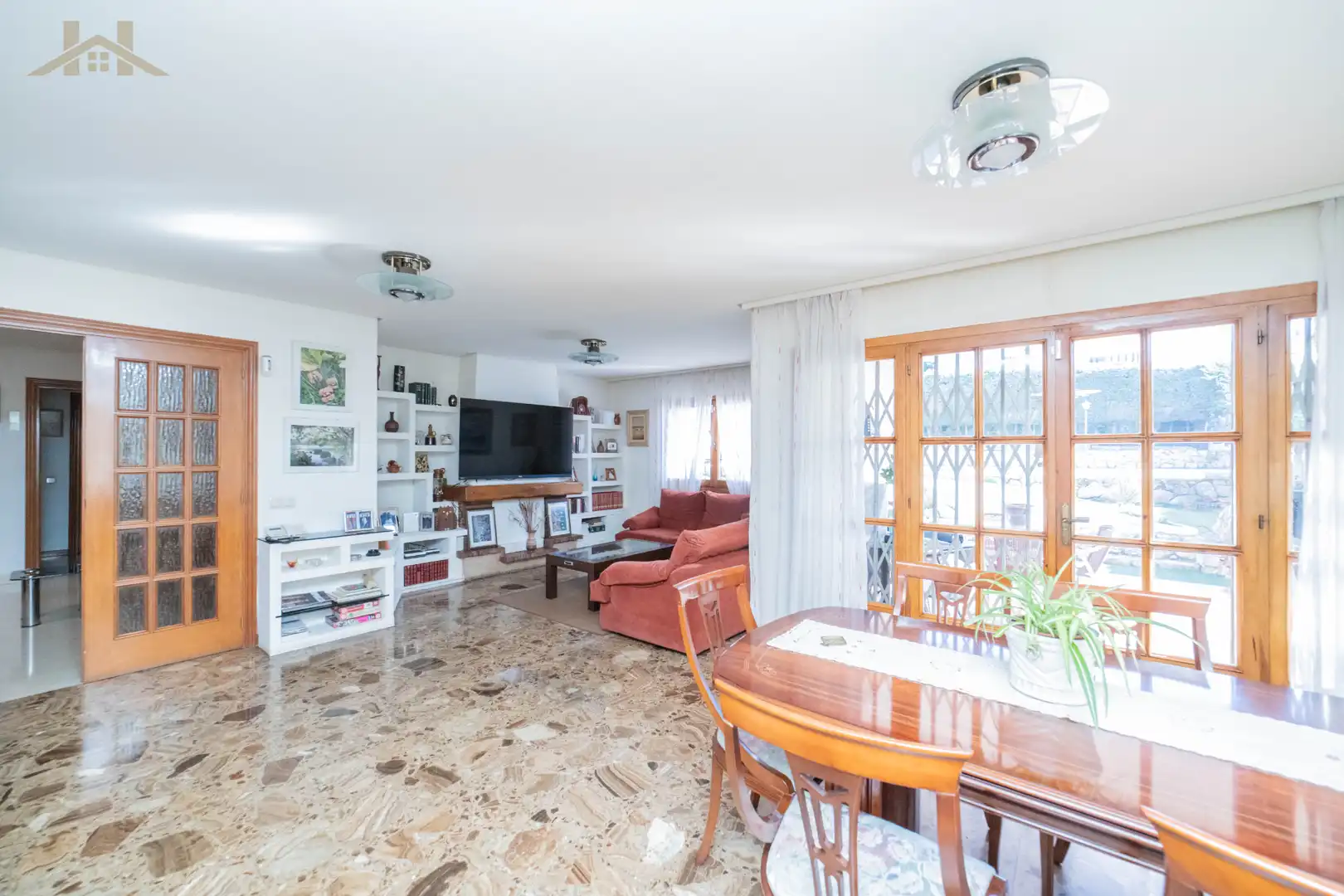 Sala de estar de Casa o chalet en venta en Villaviciosa de Odón con Aire acondicionado, Calefacción y Jardín privado