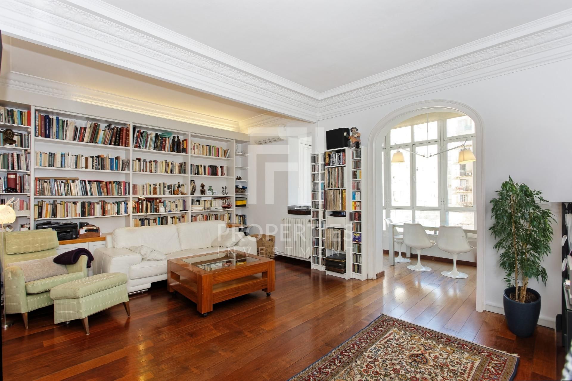 Living room of Flat for sale in  Barcelona Capital  with Air Conditioner, Heating and Balcony
