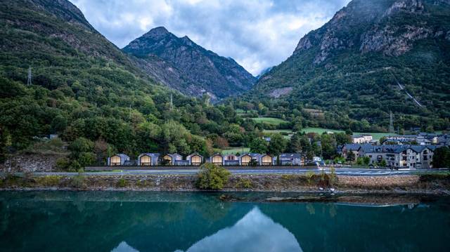 Casa adosada en Venta en  Benasque en Sahún