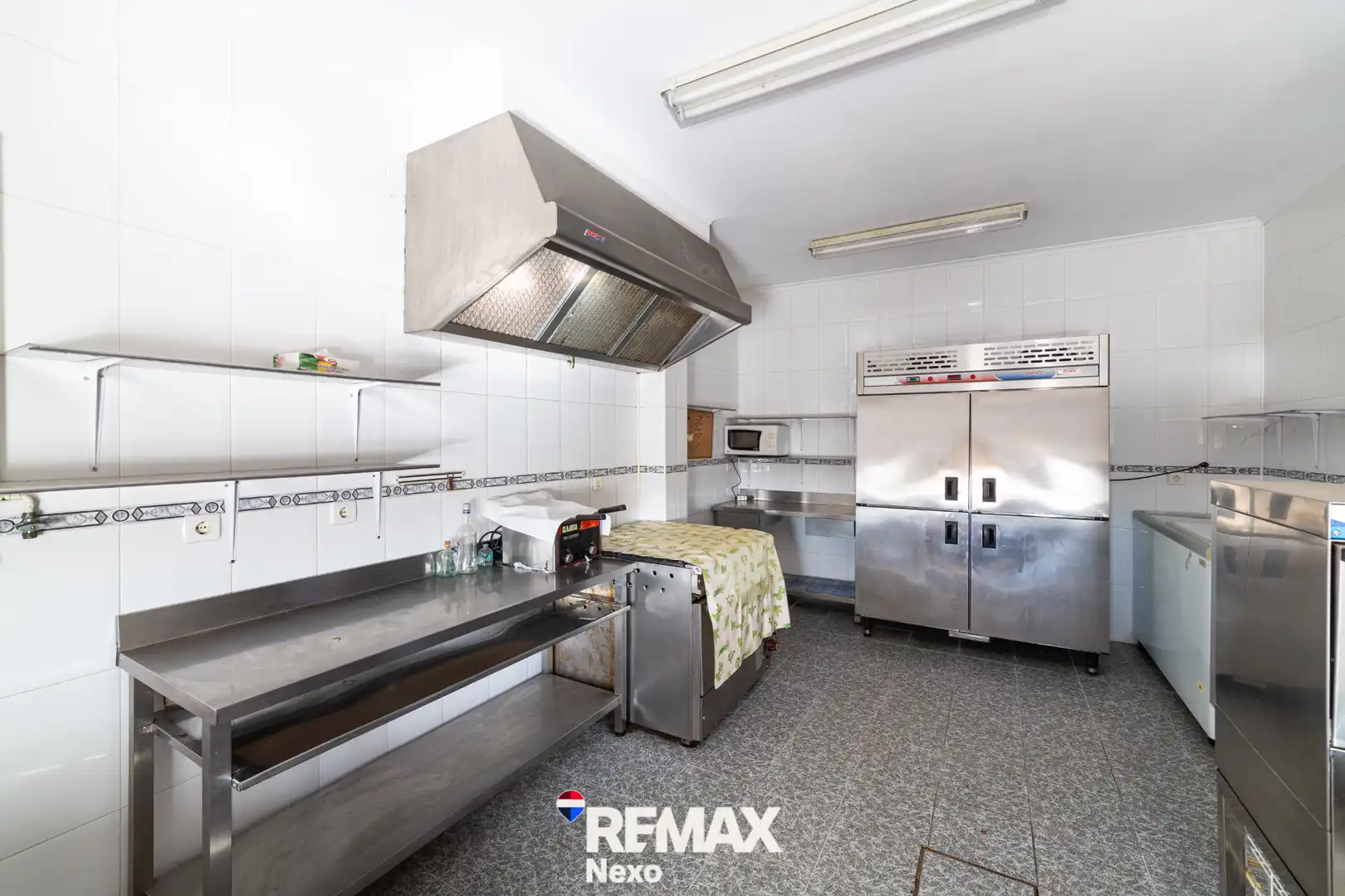 Kitchen of Buildings for sale in San Llorente