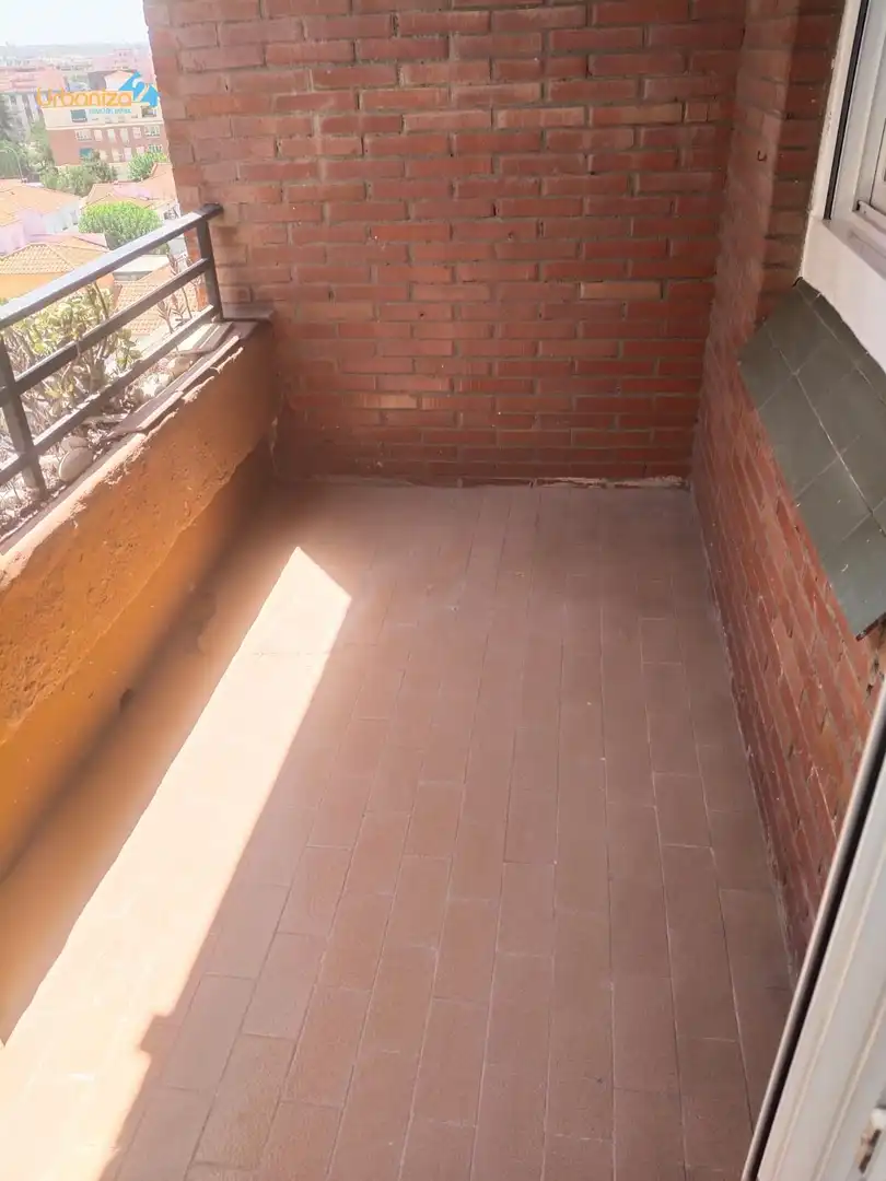 Terrassa de Pis de lloguer en Badajoz amb Balcó