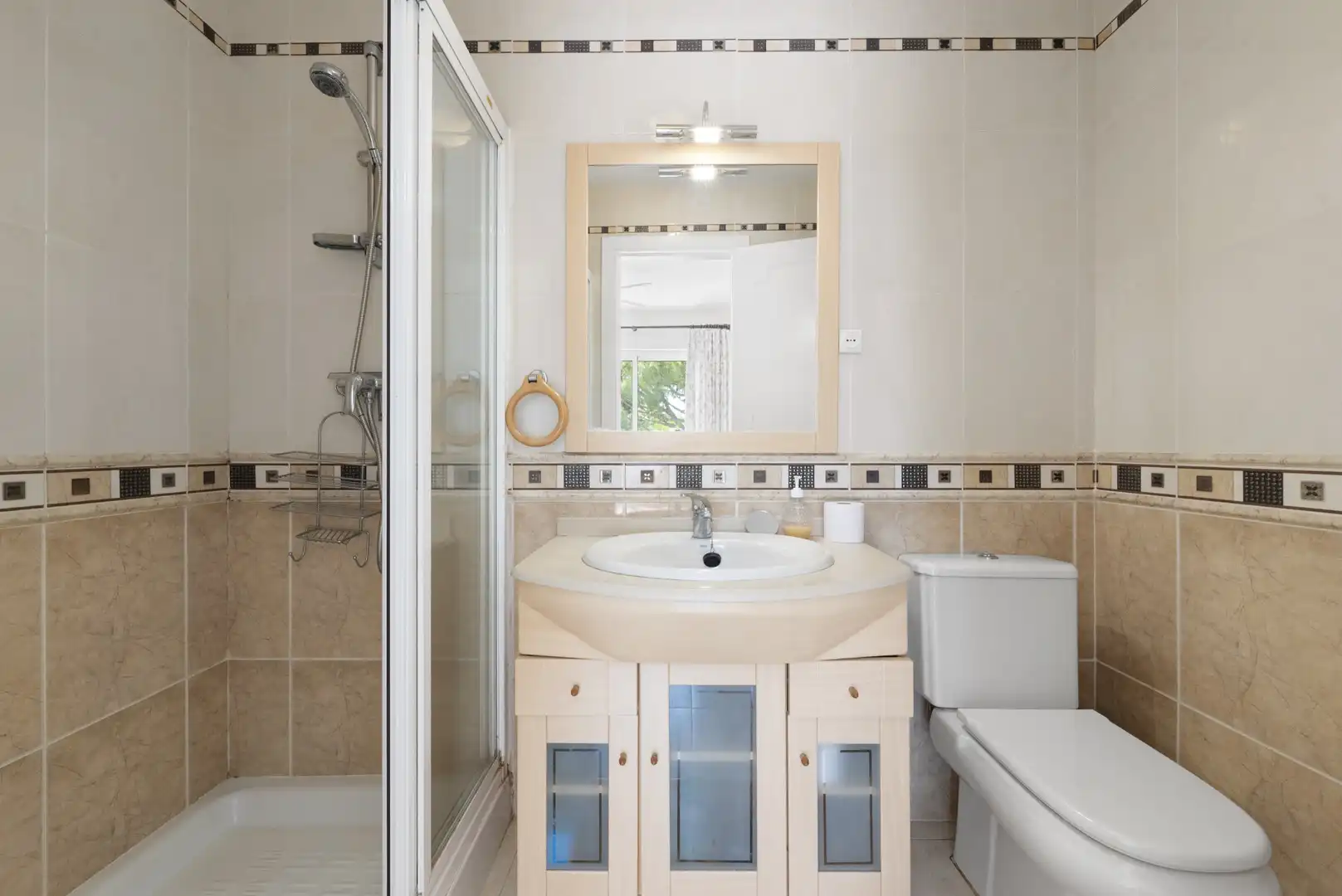Bany de Casa o xalet en venda en Mijas amb Aire condicionat, Terrassa i Piscina
