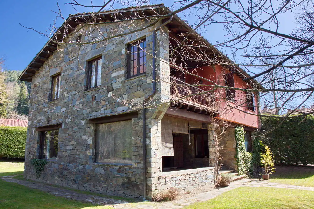 Vista exterior de Casa o chalet en venta en Camprodon con Calefacción, Jardín privado y Parquet