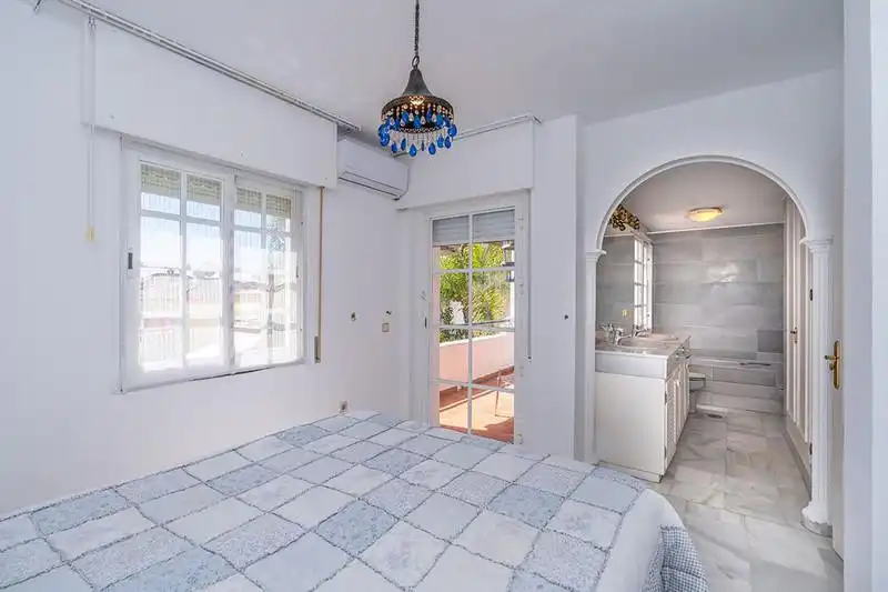 Bedroom of Detached homes for rent in Estepona  with Air Conditioner, Heating and Terrace