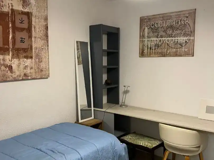 Habitación de Piso para compartir en Pla - Carolinas