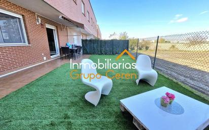 Vista exterior de Apartament en venda en Castañares de Rioja amb Calefacció, Jardí privat i Terrassa