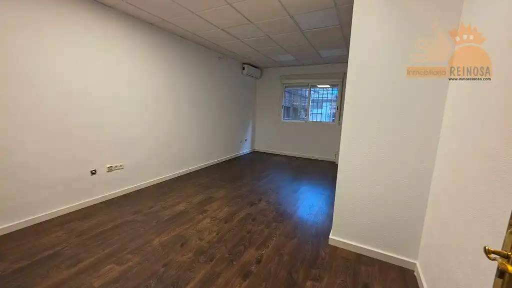 Office for rent in Murcia  with Air Conditioner