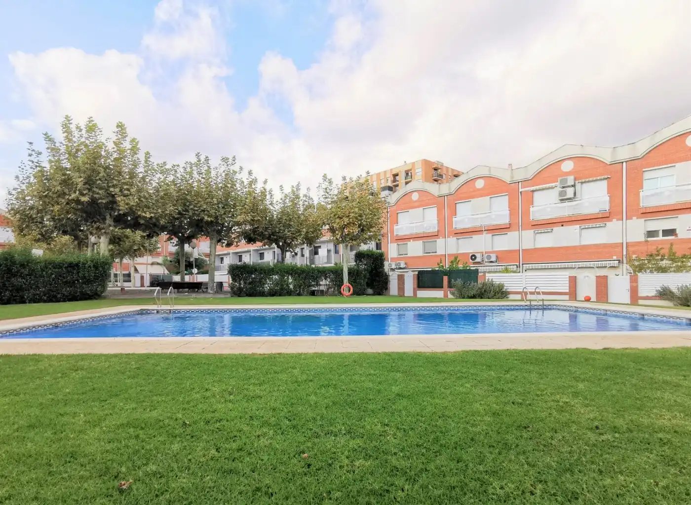 Piscina de Casa o xalet en venda en Reus amb Aire condicionat, Calefacció i Jardí privat