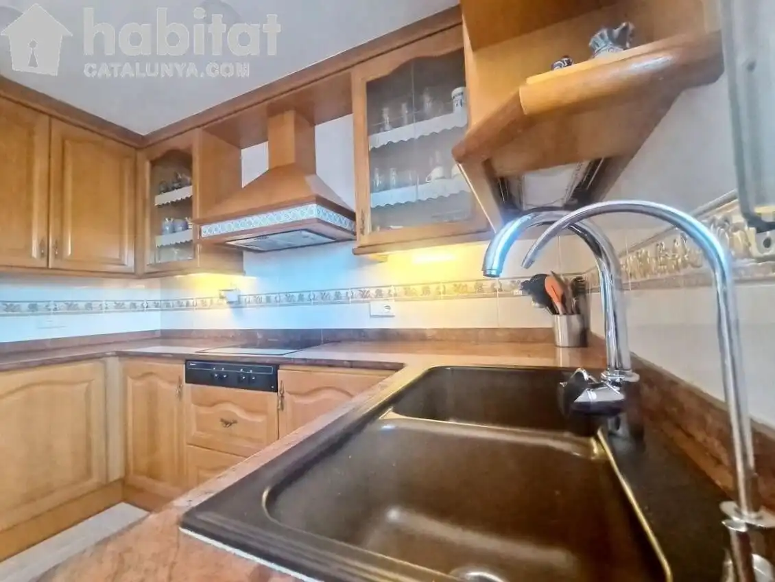 Cocina de Casa adosada en venta en Martorell con Aire acondicionado, Calefacción y Jardín privado