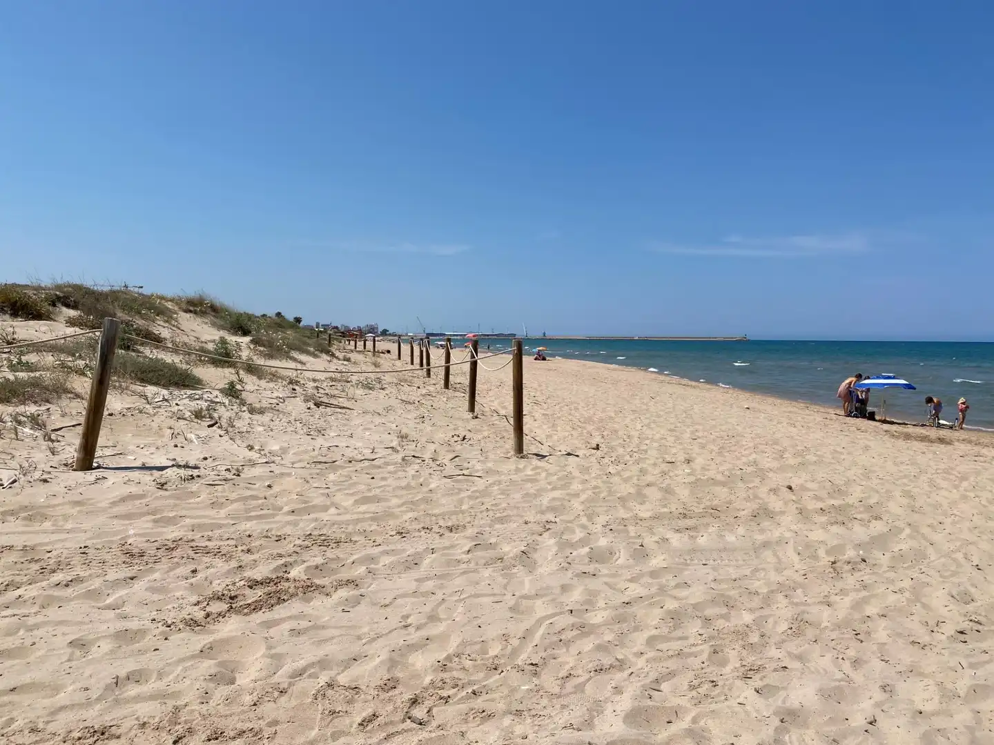 Vista exterior de Estudi en venda en Daimús amb Terrassa, Traster i Moblat