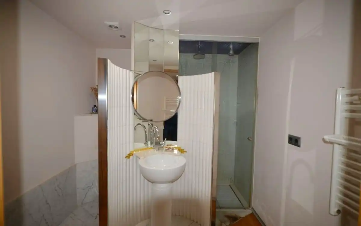 Bathroom of Attic for sale in Olot  with Air Conditioner, Heating and Terrace