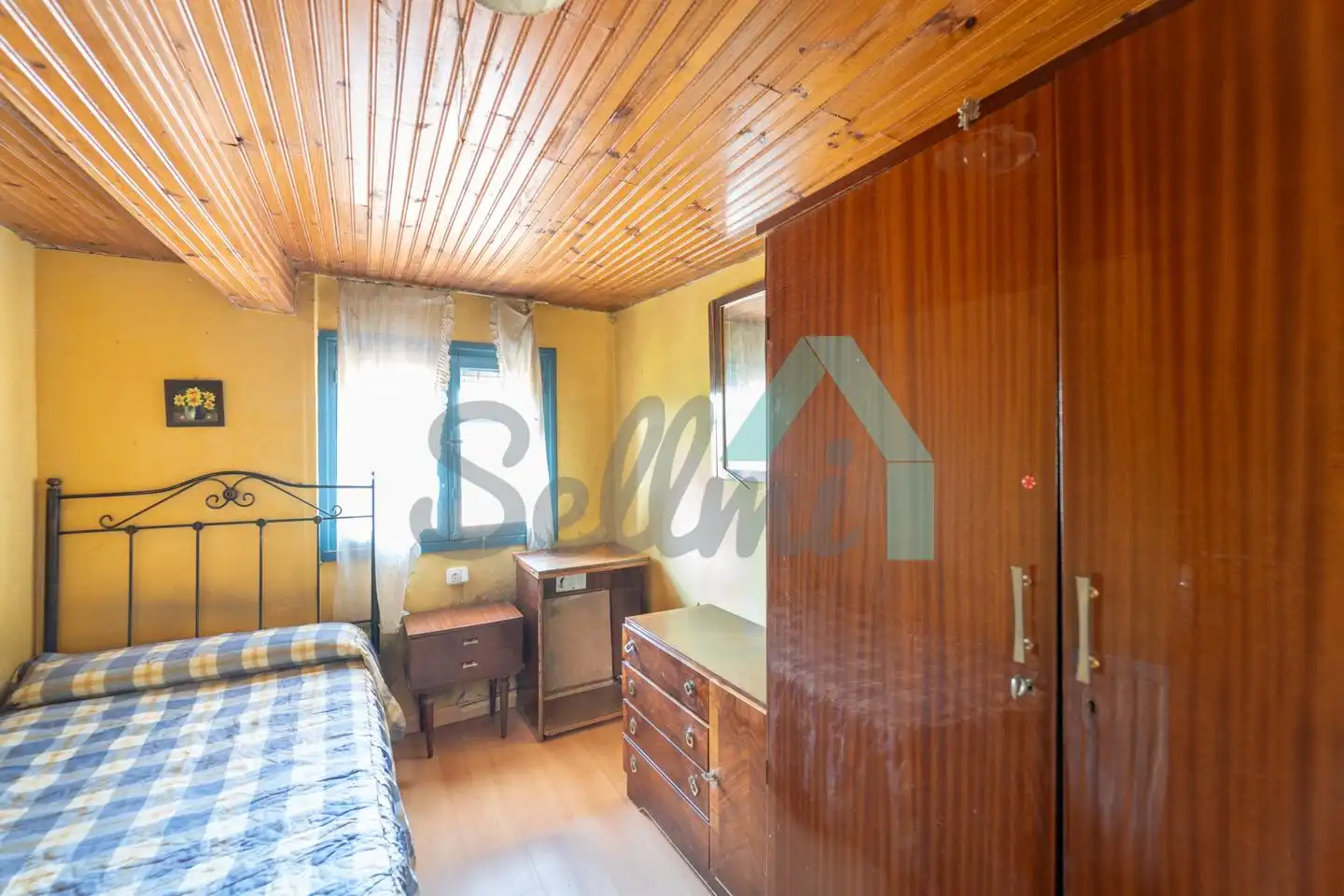 Bedroom of Houses for sale in Parres  with Heating, Private garden and Storage room