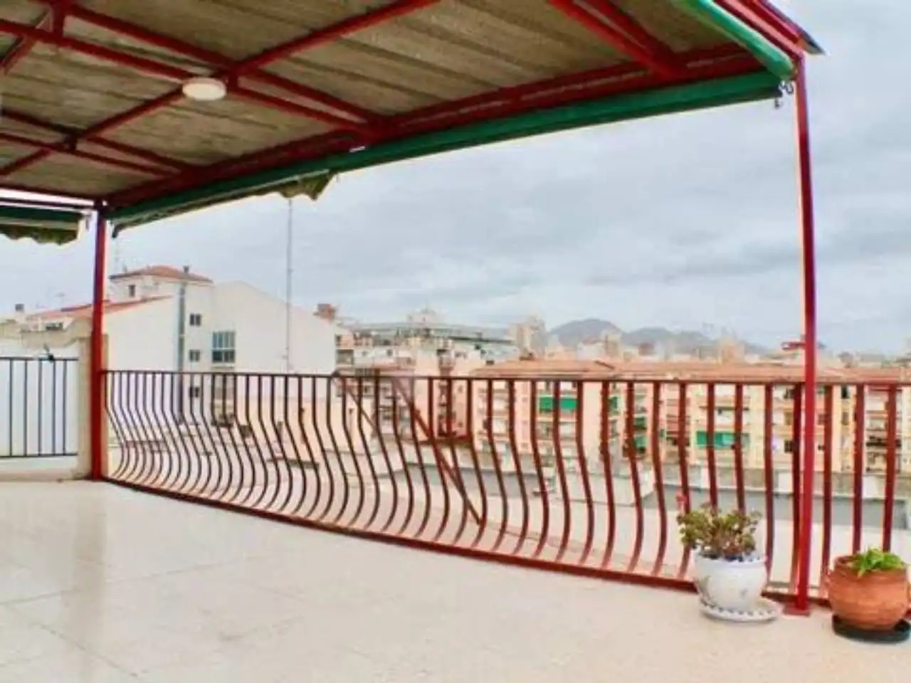 Ático con ascensor en venta en Juzgados - Plaza de Toros, imagen 2