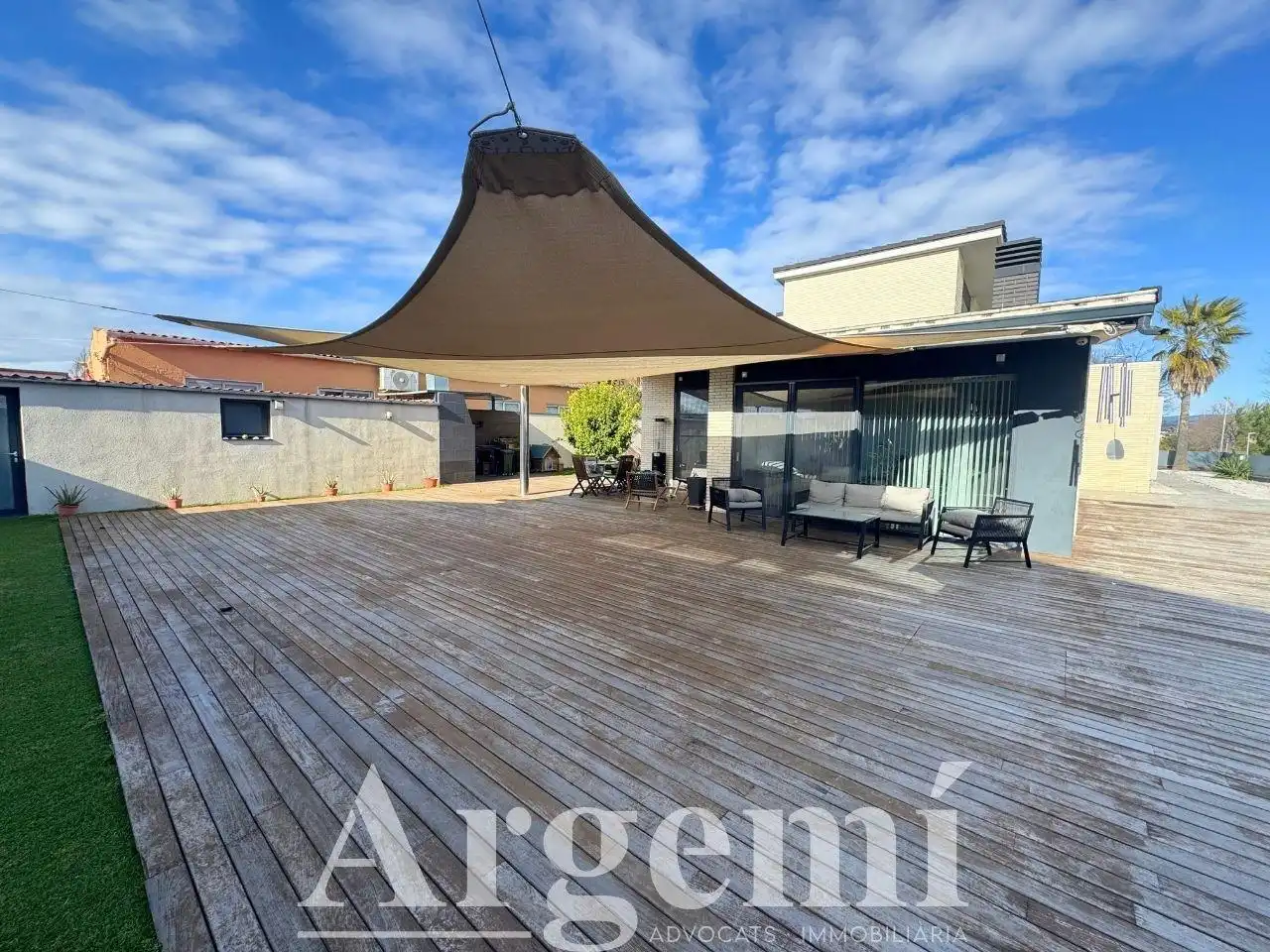 Terrassa de Casa o xalet en venda en Palau-solità i Plegamans amb Aire condicionat, Calefacció i Jardí privat