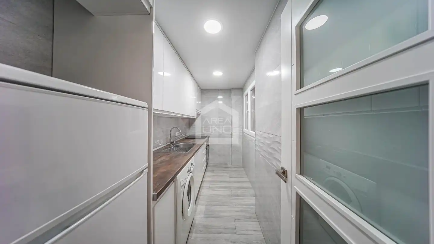 Cocina de Planta baja en venta en Alcorcón con Aire acondicionado y Calefacción
