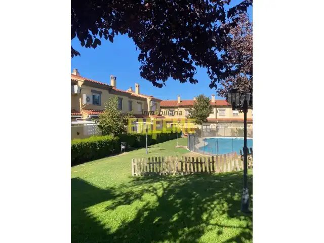 Casa aparellada amb terrassa en venda a Cuevas del Becerro, imagen 20