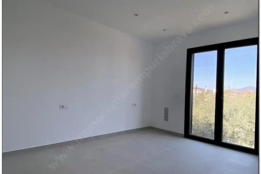 Villa zum Verkauf in Requesens, imagen 13