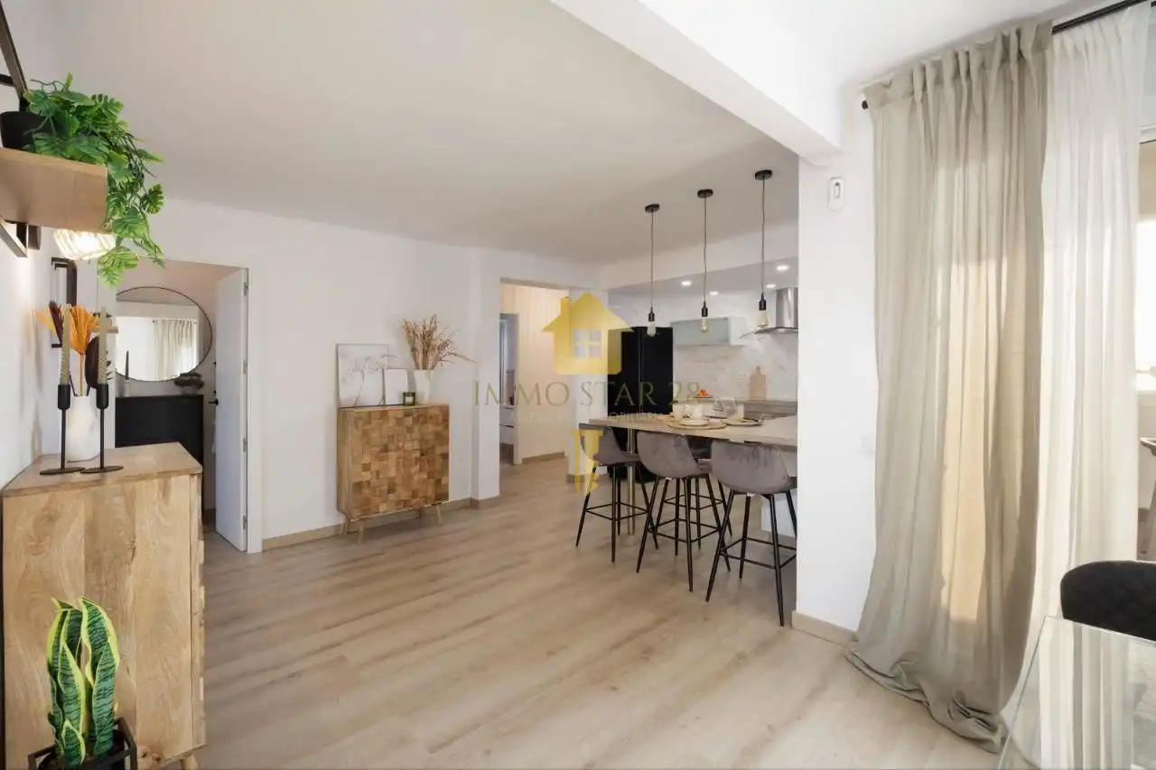 Piso en venta en Passatge Salins 4 Línea, Salins - Cavall de Mar