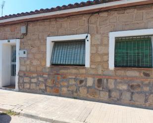 Exterior view of House or chalet for sale in San Martín de Valdeiglesias  with Heating and Storage room