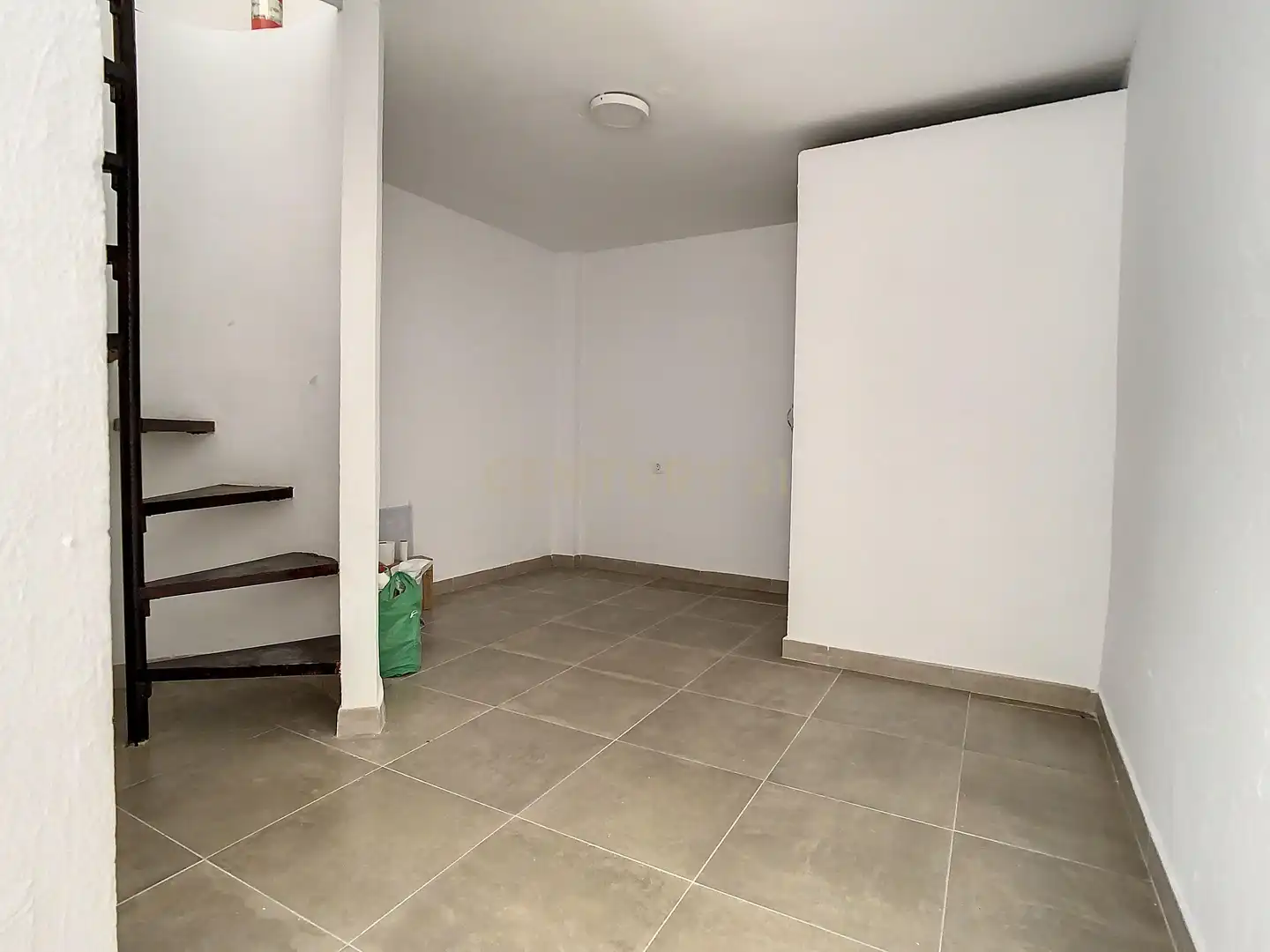 Local en venta en Antequera con Aire acondicionado
