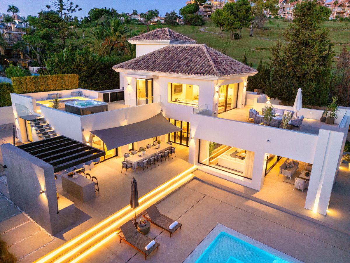 Terrassa de Casa o xalet en venda en Marbella amb Jardí privat, Terrassa i Piscina