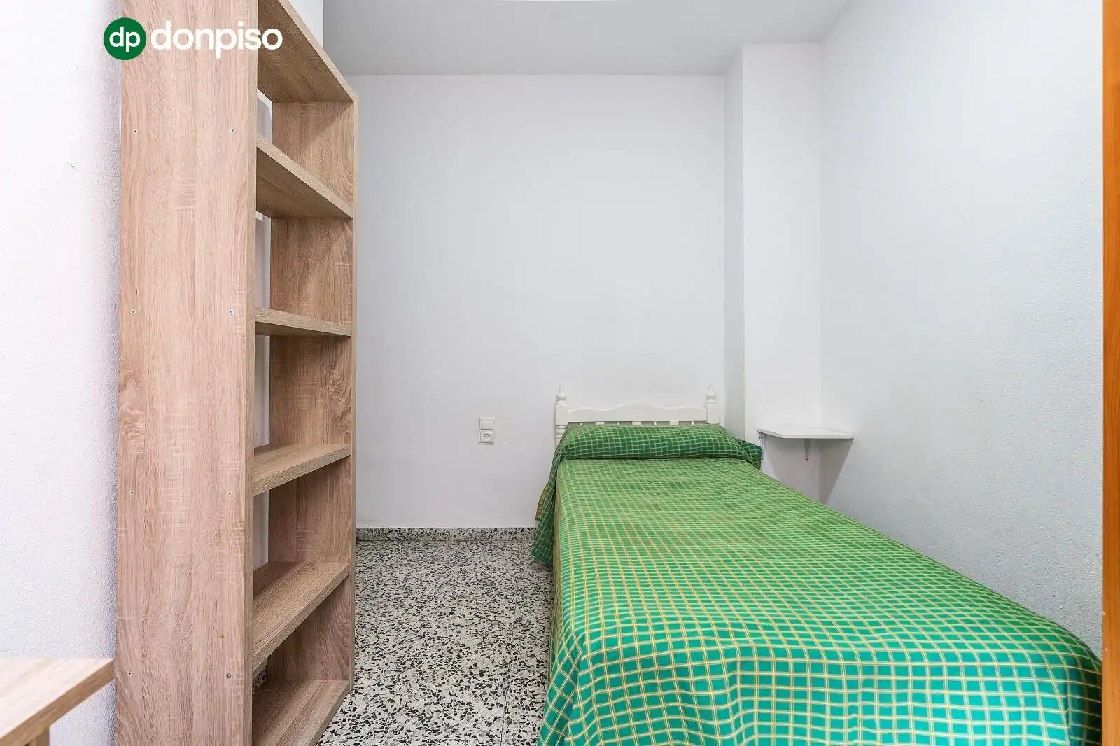 Habitación de Piso en venta en Granada