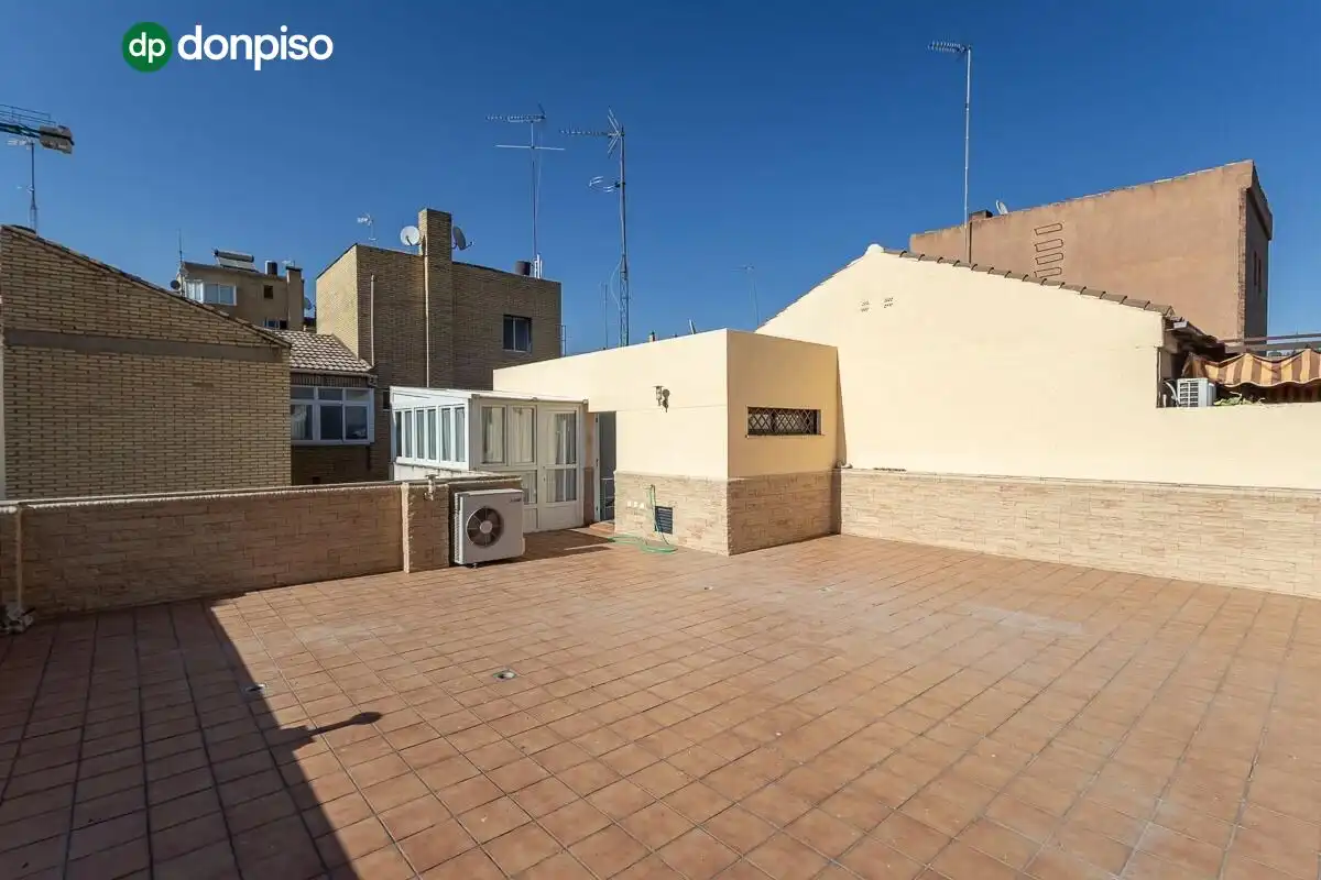 Dúplex amb ascensor en venda a Calle del Marqués de Mondéjar, imagen 3