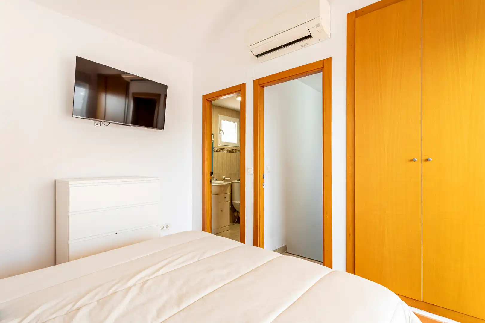 Adosado con terraza en venta en Carrer Albéniz, imagen 4