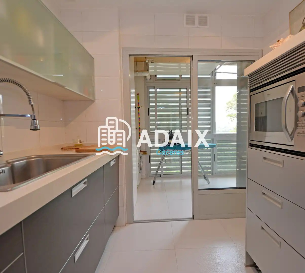 Cocina de Ático en venta en Cáceres con Aire acondicionado, Calefacción y Terraza