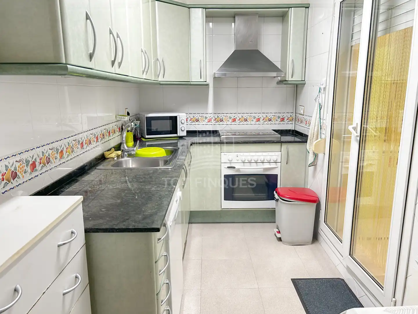 Cocina de Piso en venta en Valls con Calefacción, Horno y Balcón