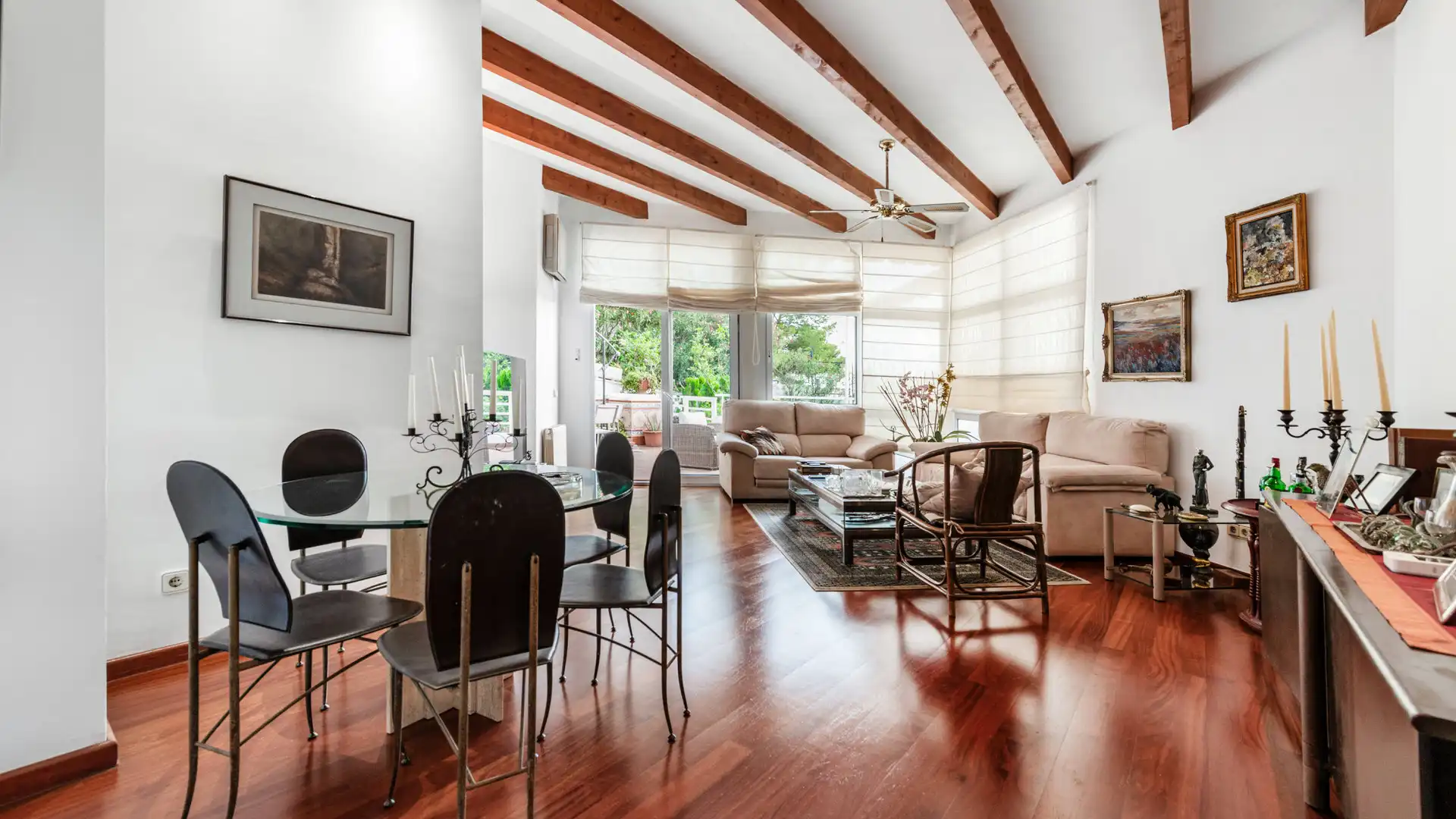 Sala d'estar de Apartament en venda en  Palma de Mallorca amb Aire condicionat, Calefacció i Parquet
