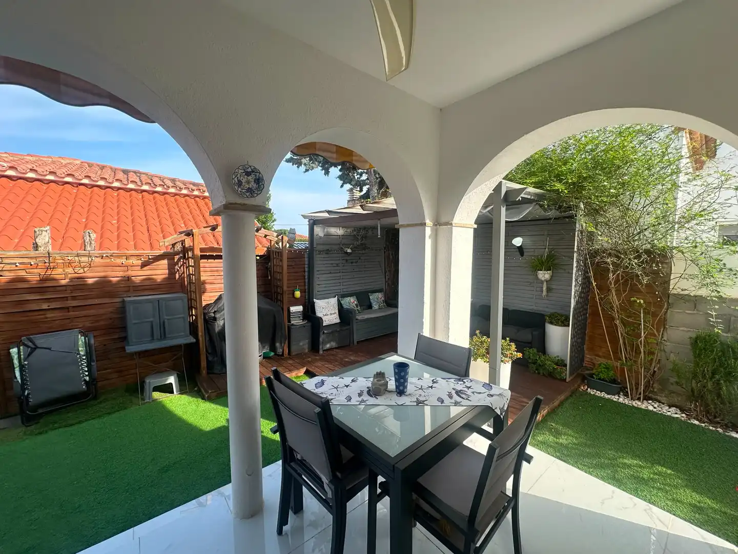 Terrassa de Casa o xalet en venda en Mont-roig del Camp amb Aire condicionat, Jardí privat i Terrassa