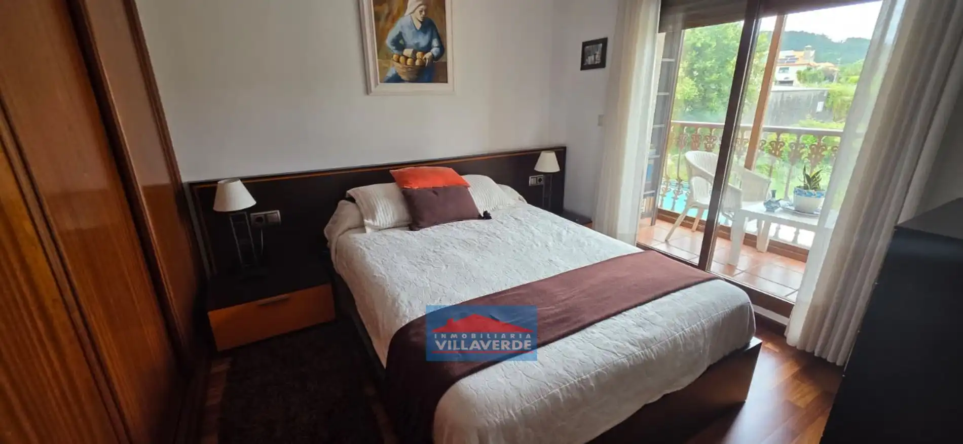 Habitación de Casa adosada en venta en Cangas  con Calefacción, Terraza y Trastero