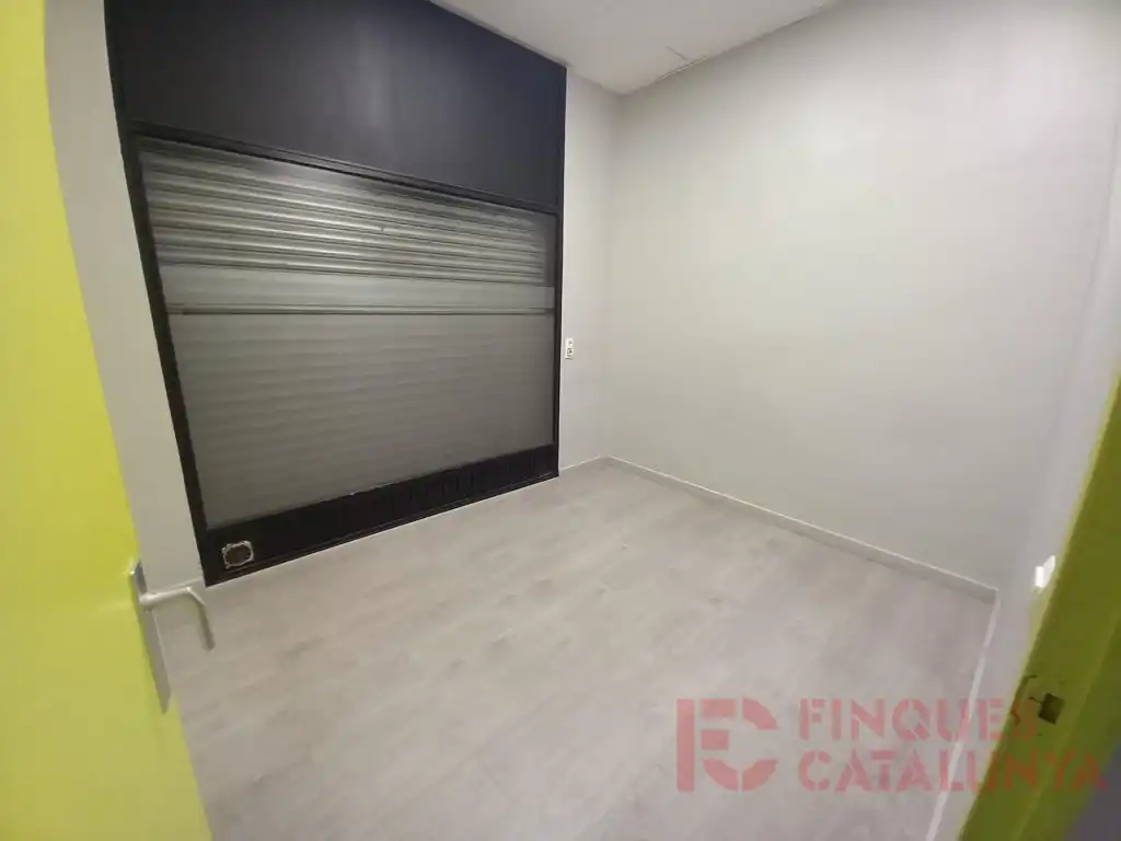 Local commercial à vendre à Carrer del Riu Güell, imagen 4