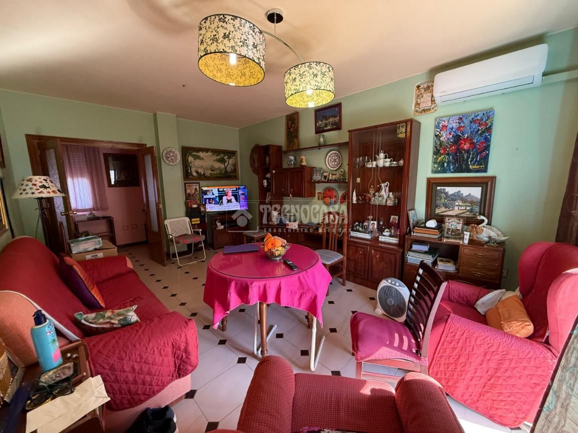 Living room of Flat for sale in Carboneros  with Air Conditioner, Heating and Terrace