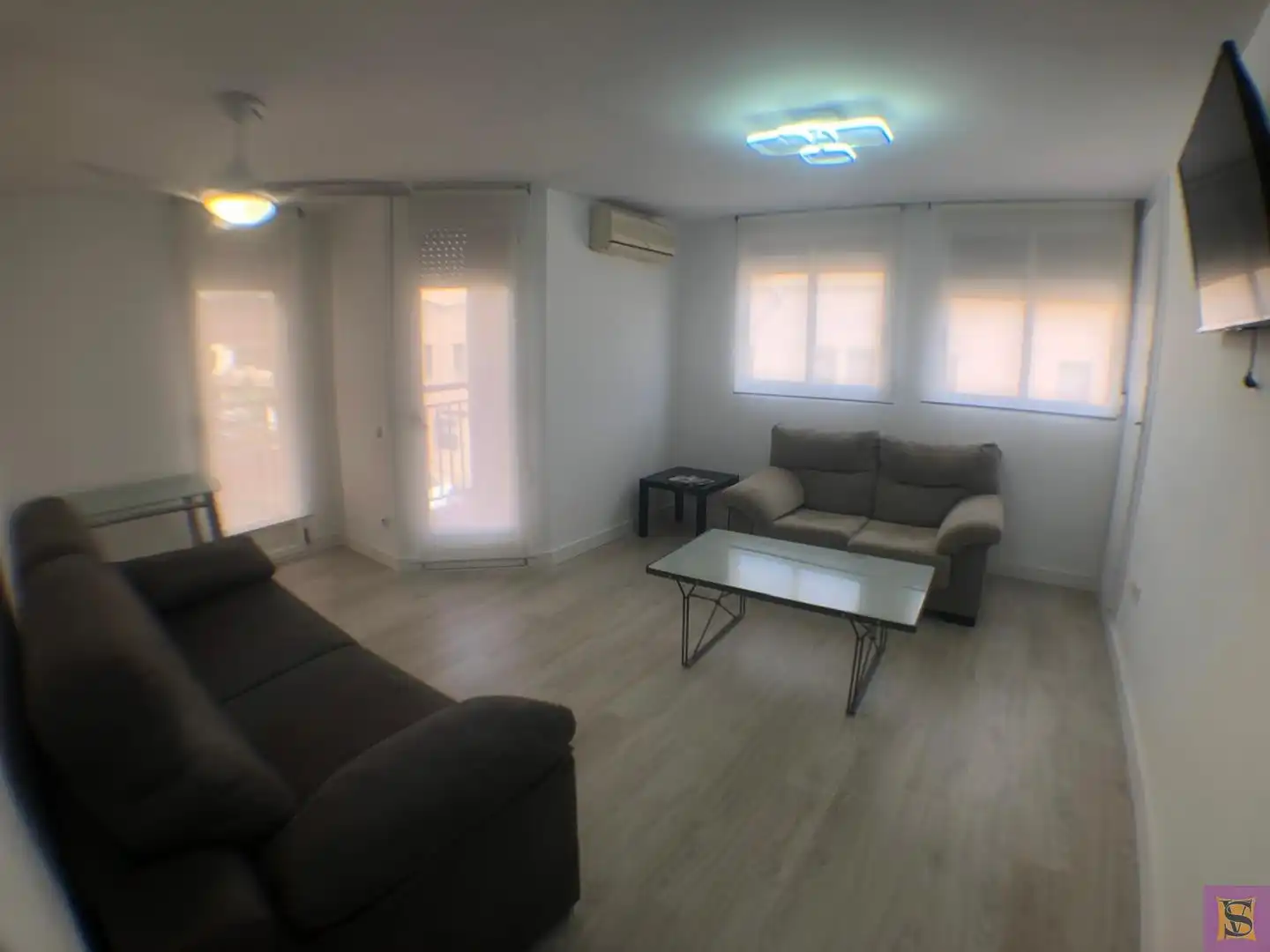 Sala d'estar de Pis de lloguer en Valencia amb Aire condicionat, Moblat i Forn