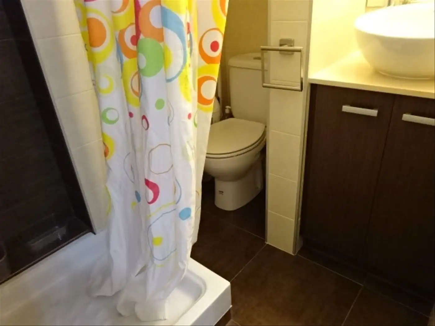 Baño de Apartamento de alquiler en Barcelona con Aire acondicionado, Calefacción y Amueblado