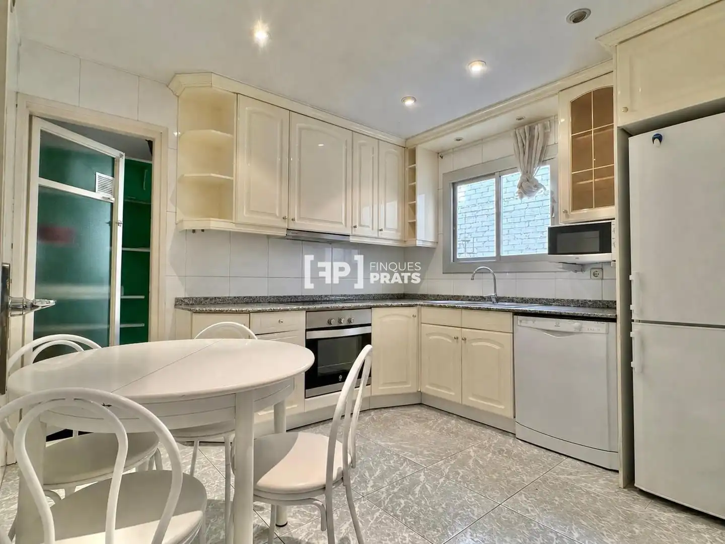 Cocina de Piso en venta en Lleida con Calefacción y Terraza