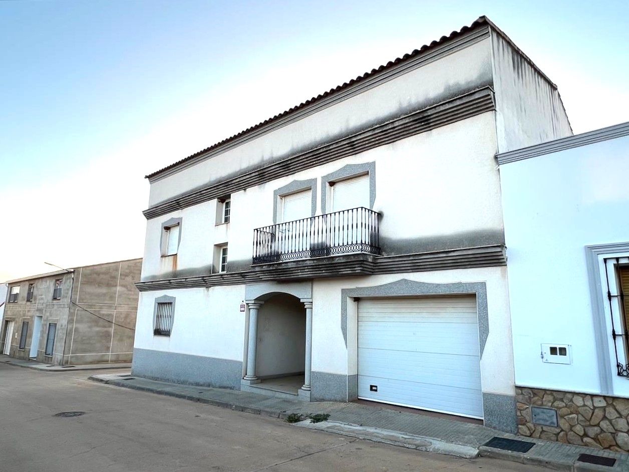 House or chalet for sale in Raul Garcia Duran, Cristina