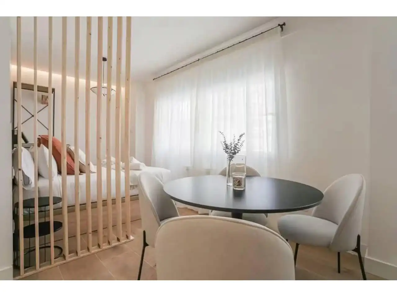 Habitación de Estudio en venta en Badalona con Parquet y Amueblado