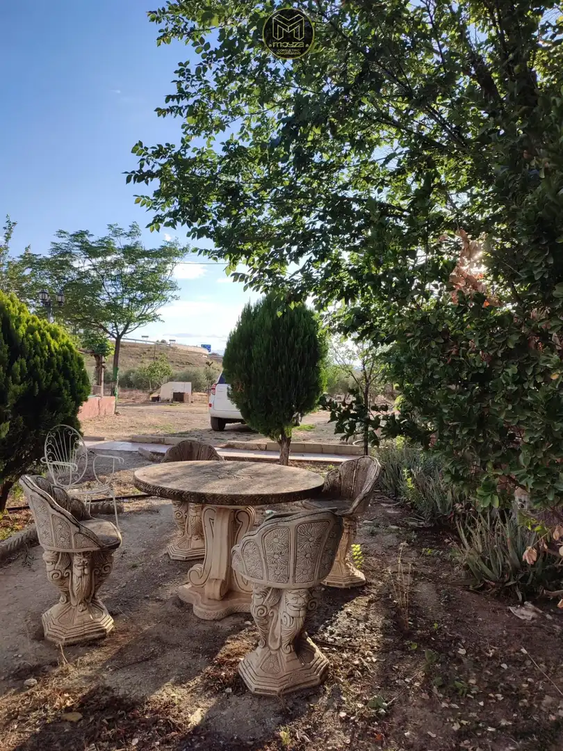 Jardí de Casa o xalet en venda en Jaén amb Piscina